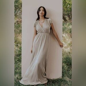 BALTIC BØRN | Athena Gold/Champagne V-Neck Empire Waist Pleated Maxi Dress SZ S